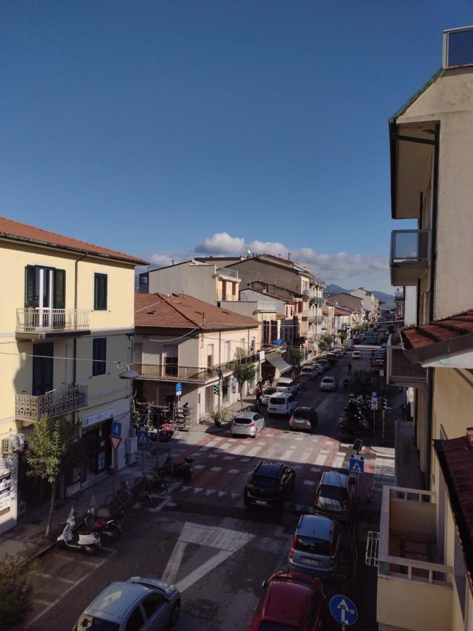 Mazzini Affittacamere Viareggio Eksteriør bilde